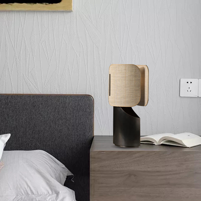 Nogy Kasa Linen Table Lamp